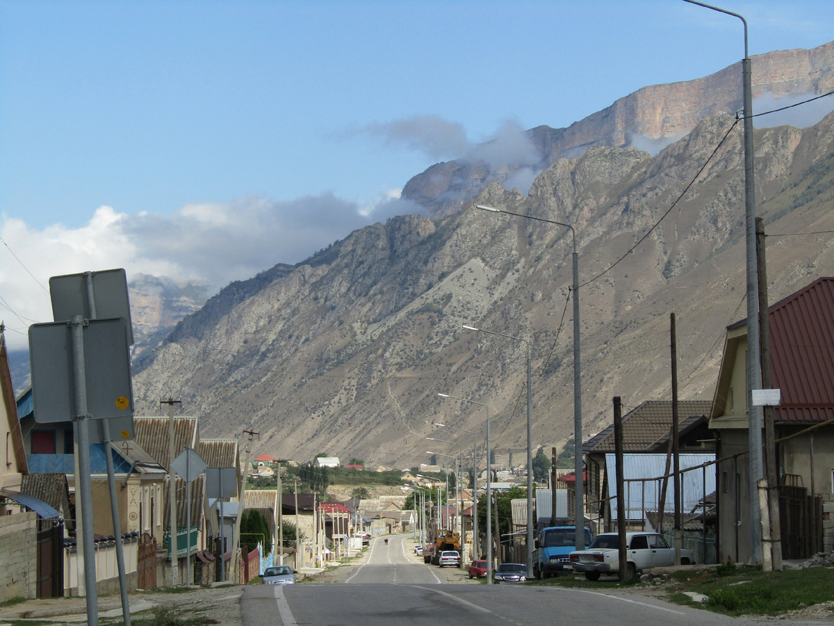 Верхняя Балкария, вид на гору Метеген (мы тем же составом забирались на вершину в 2023 году)