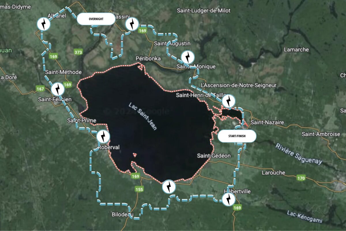 Маршрут путешествия. Молниями обозначены места дозарядки снегоходов.