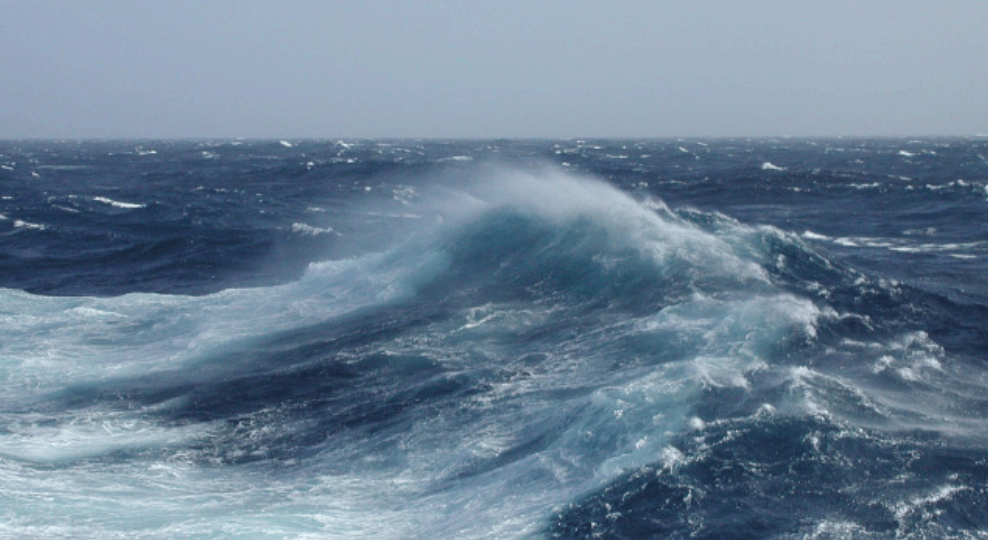 Суровый океан