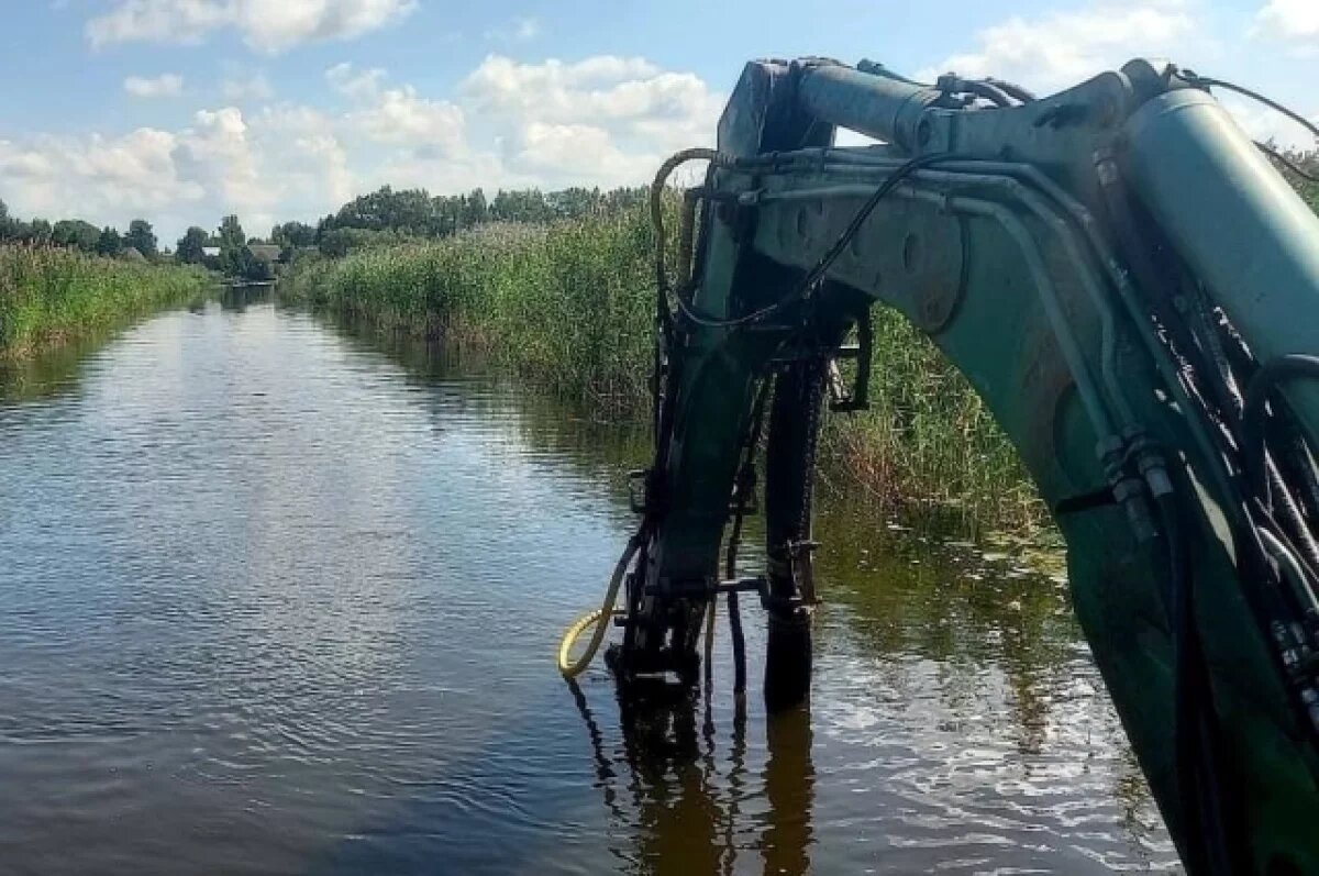    Расчищен участок Псковско-Чудского озера