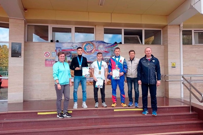    Соревнования прошли в Сочи. За победу боролись больше 40 спортсменов из Брянской, Омской, Белгородской, Калужской,