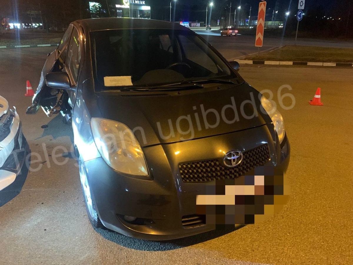    В Сургуте несоблюдение очередности проезда привело к автоаварии с пострадавшими