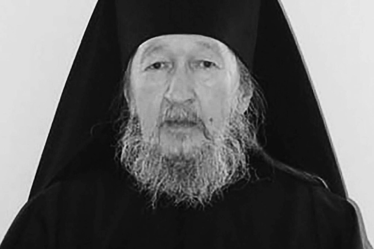     Умер ушедший в монастырь после смерти жены заслуженный артист России Сергей Строкин