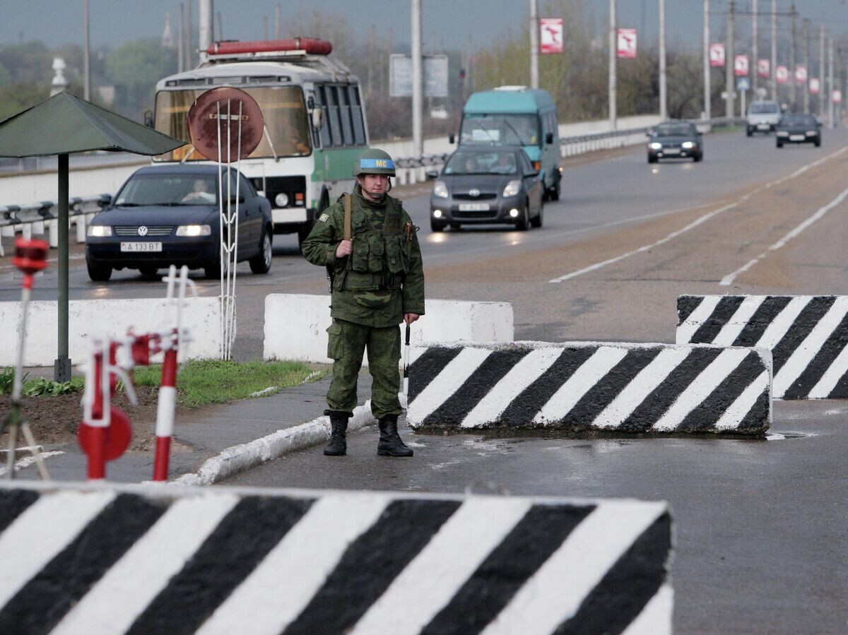    Миротворческий пост города Бендеры© РИА Новости / Сергей Мамонтов