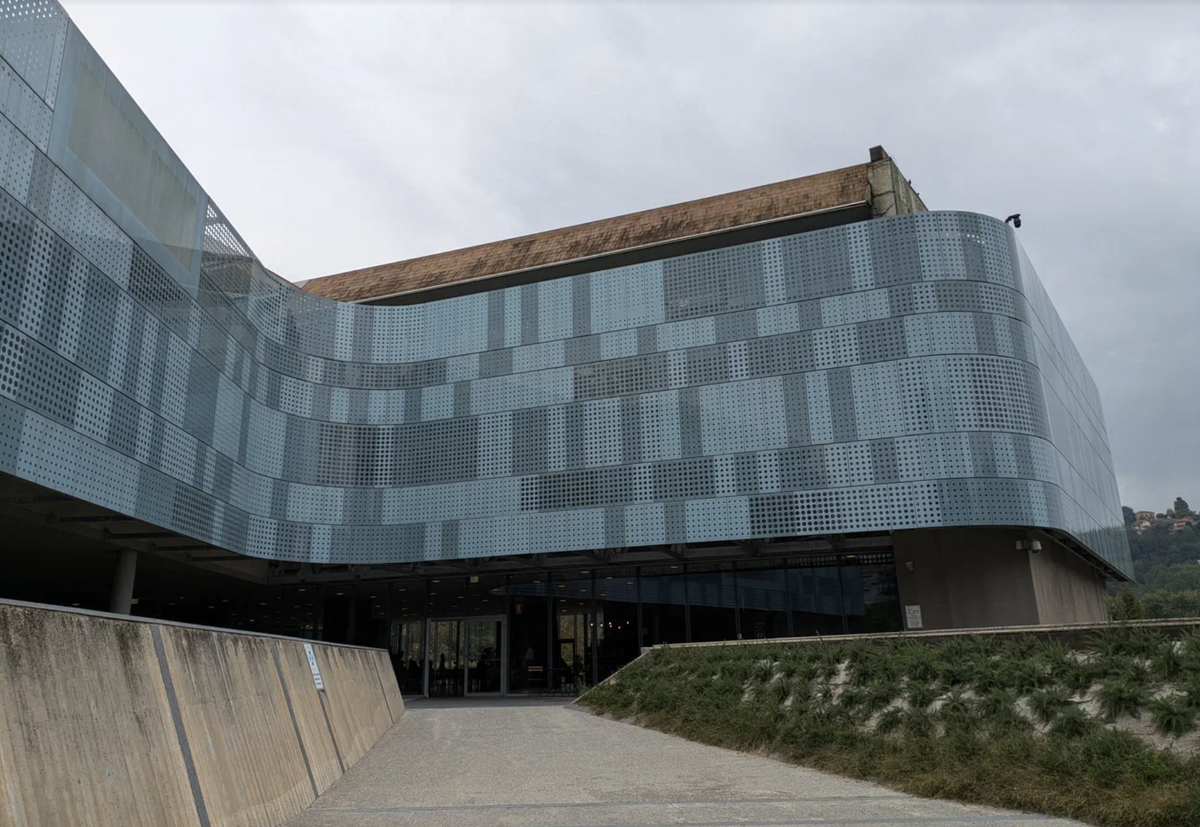 Вход в музей