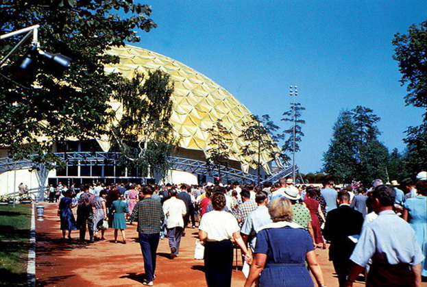 Геодезический купол выставки.