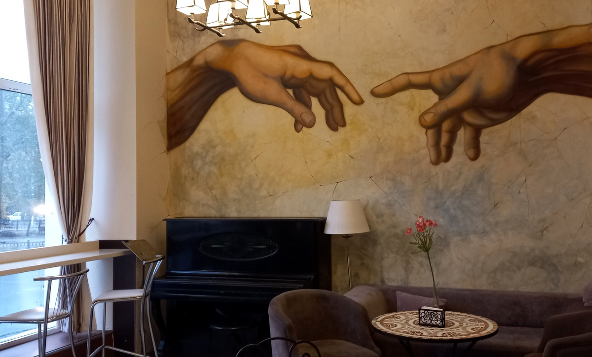 Интерьер кофейни «Barista» в Донецке. Октябрь 2024