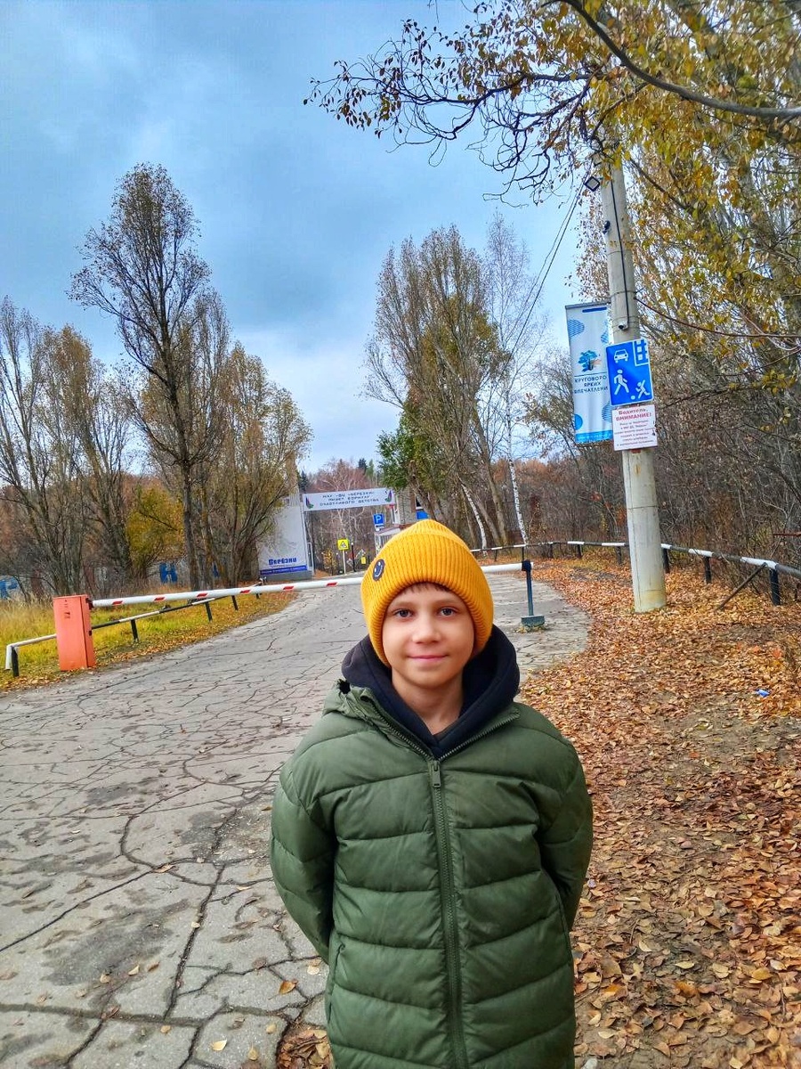 Фото еще с того дня, когда мы к Соне в лагерь ездили) 