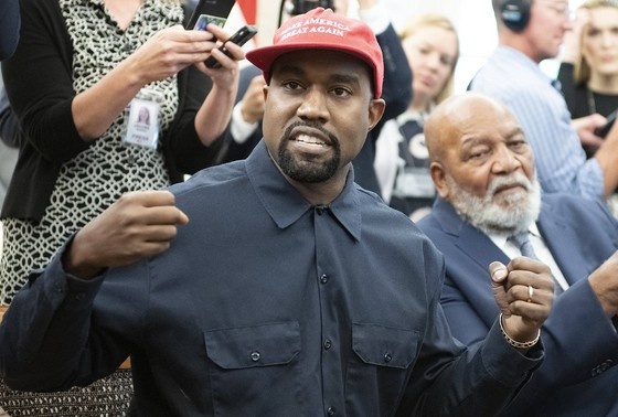    Канье Уэст (Ye)