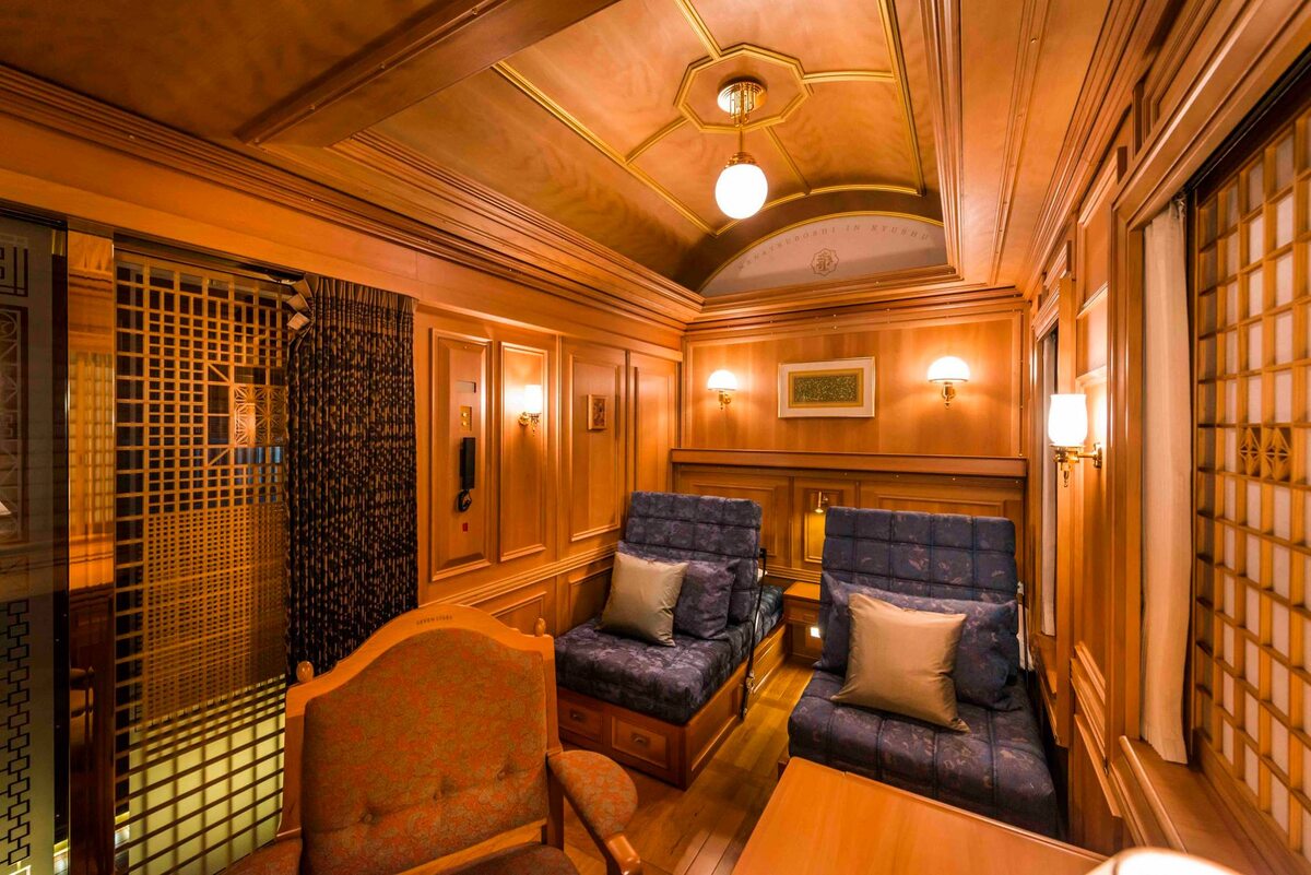 Внутреннее убранство Seven Stars. Источник: Яндекс.Картинки 