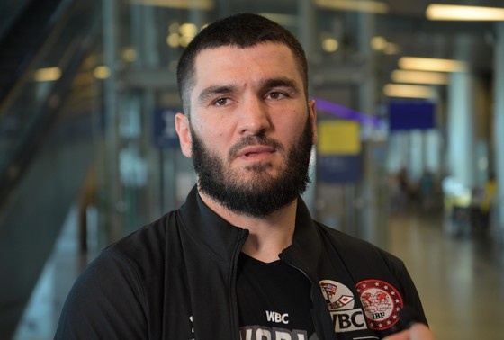    Артур Бетербиев