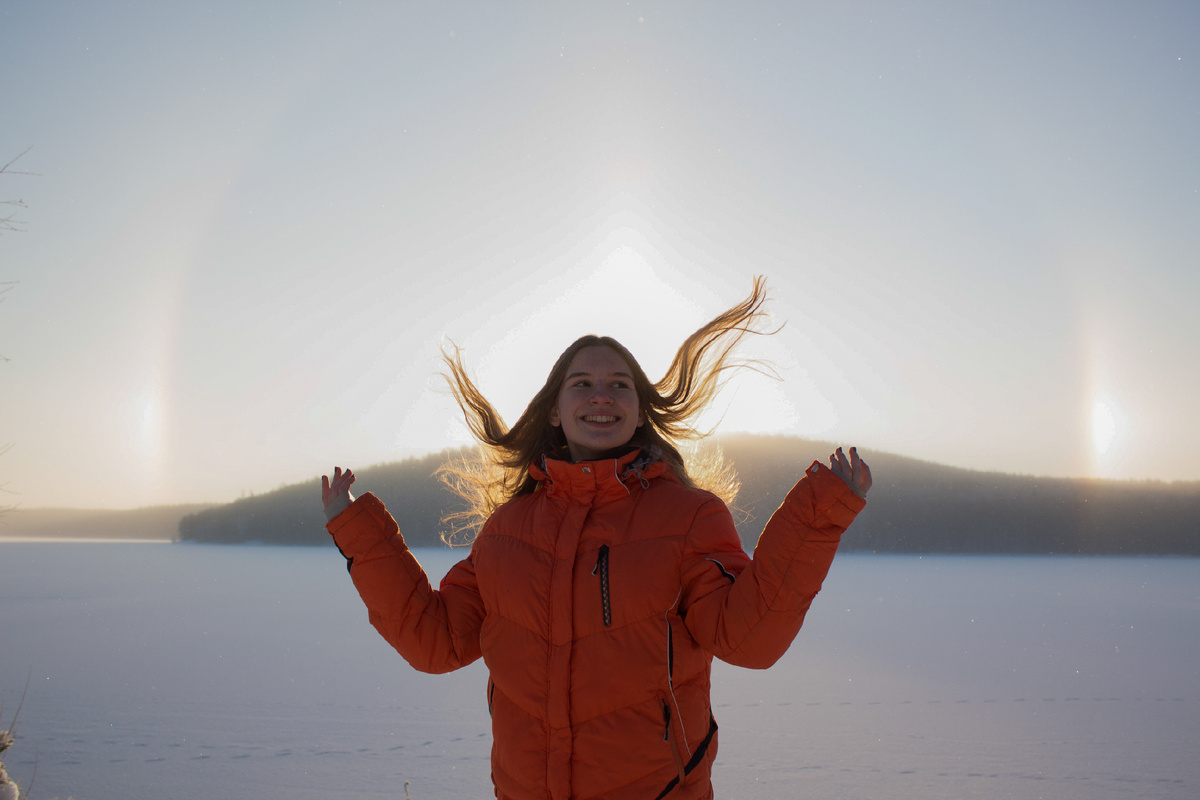 «Радуга двустороняя, обалдеть». Вид около ст. Спортивная. 2020