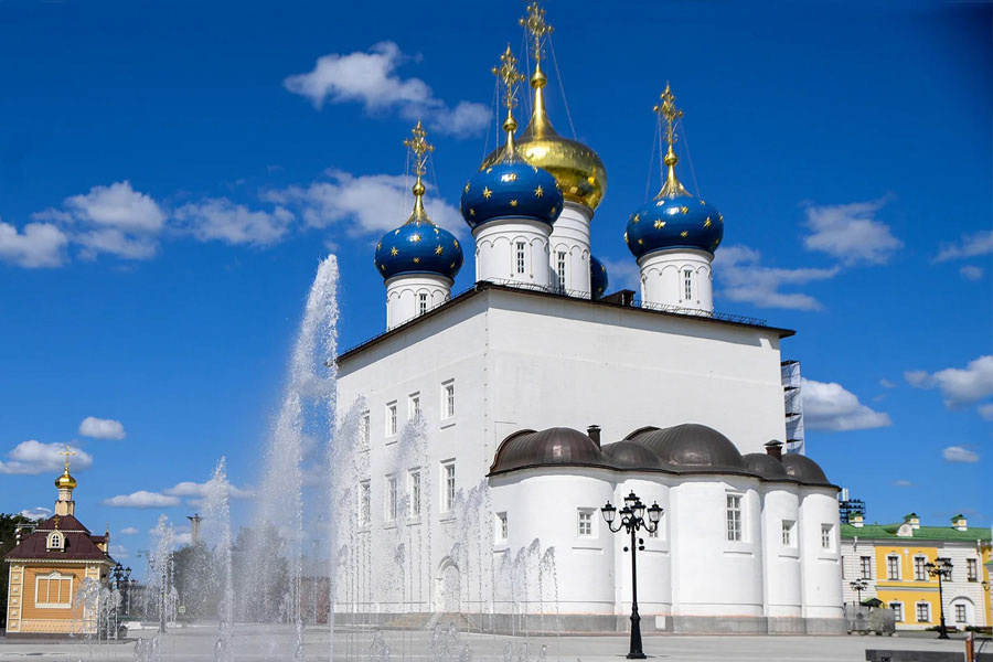 Восстановленный в Твери Спасо-Преображенский собор освящен 21 июля 2024 г. Сегодня здесь покоятся мощи блгв. кн. Михаила Тверского. Этот собор, первый белокаменный храм на Руси, кн. Михаил воздвиг в своем уделе в 1285 г. 