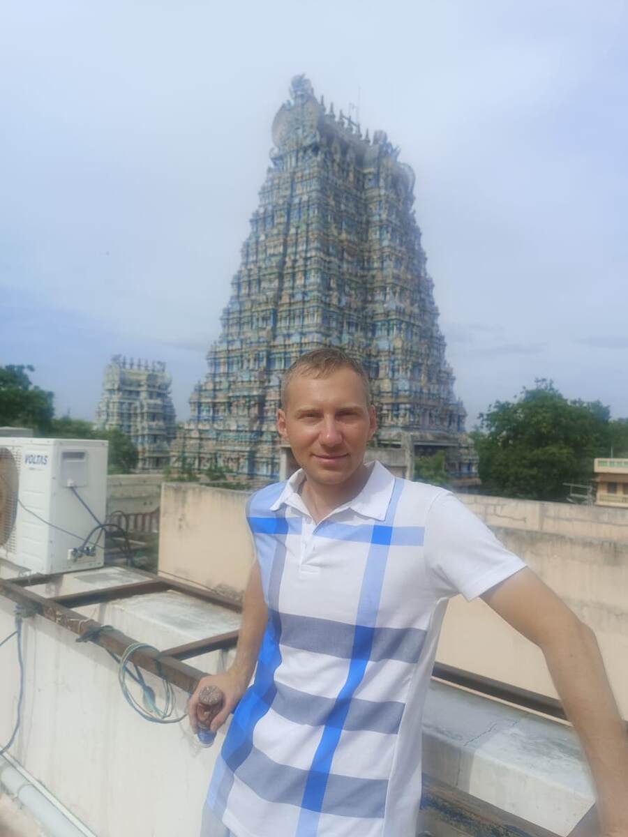 Мадурай. Вид на храм Минакши с крыши антикварного магазина. Июль 2023 г.