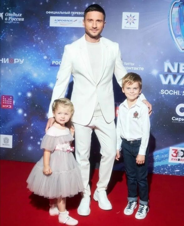 Яндекс картинки. Сергей Лазарев пример для своих детей. 