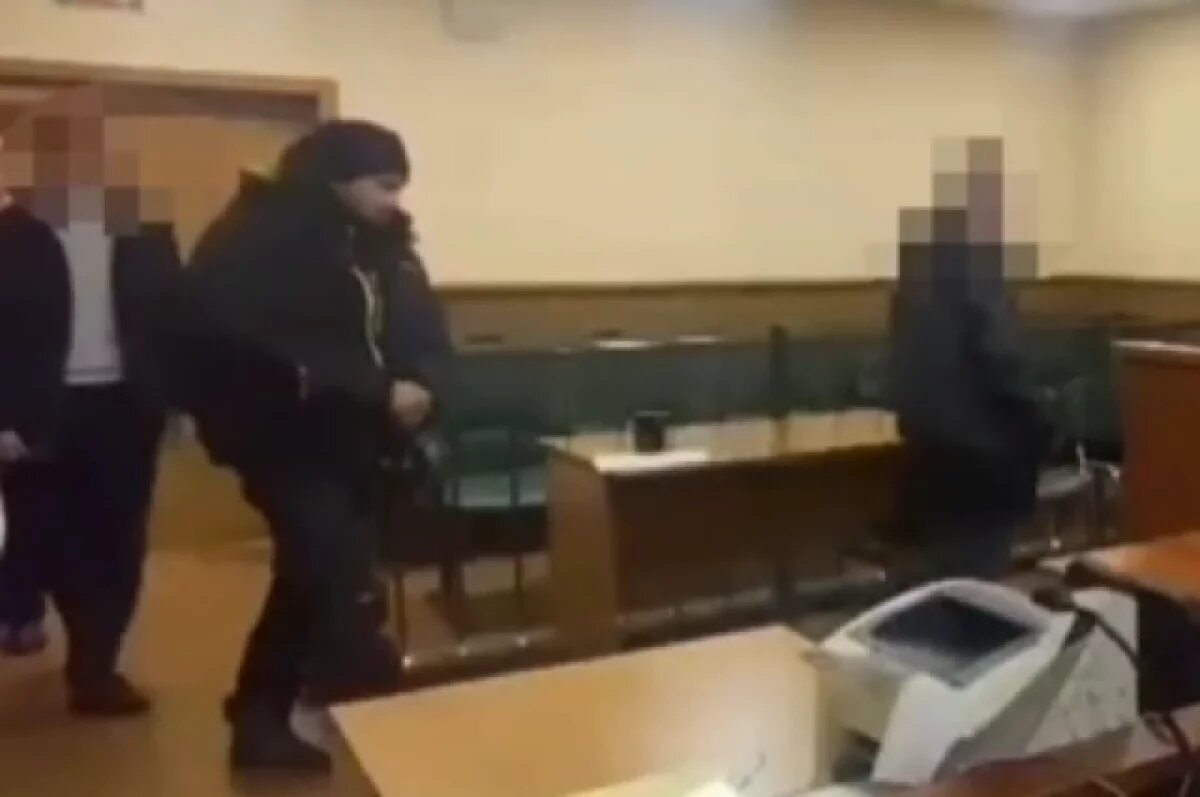    В Петербурге арестовали подозреваемого в подрыве трех опор ЛЭП