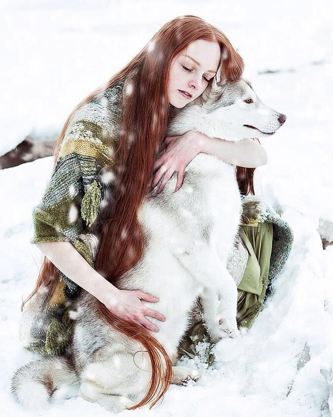 Ведьма с волком