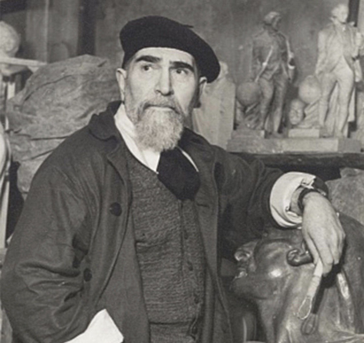 Мастер в мастерской на даче  в Измайловском зверинце https://ya.ru/images/search?lr=118482&source=related-duck&text=%D0%9C%D0%B5%D1%80%D0%BA%D1%83%D1%80%D0%BE%D0%B2%20%D0%A1%D0%B5%D1%80%D0%B3%D0%B5%D0%B9%20%D0%94%D0%BC%D0%B8%D1%82%D1%80%D0%B8%D0%B5%D0%B2%D0%B8%D1%87