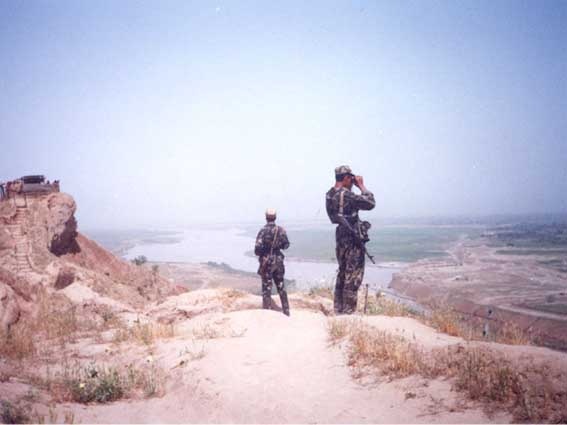 Участок заставы на стыке с Пянджем. Внизу место, где эта рота стояла.