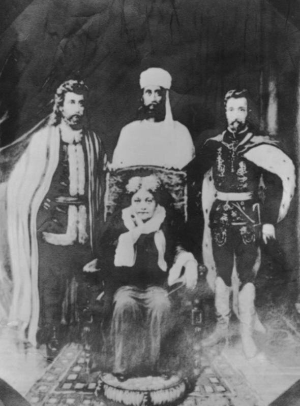 Елена Блаватская и Учителя