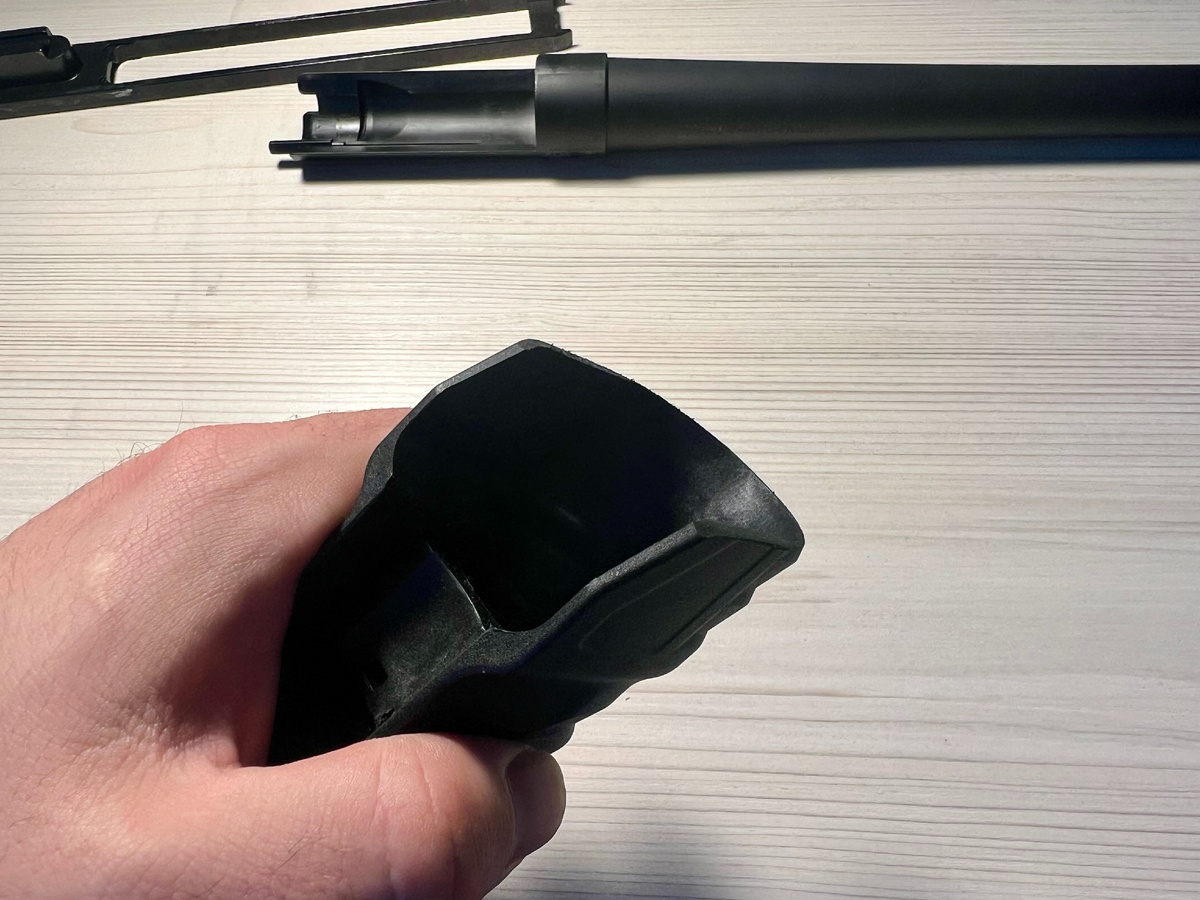 Цевье Huglu Atrox после обработки напильником и наждачной шкуркой