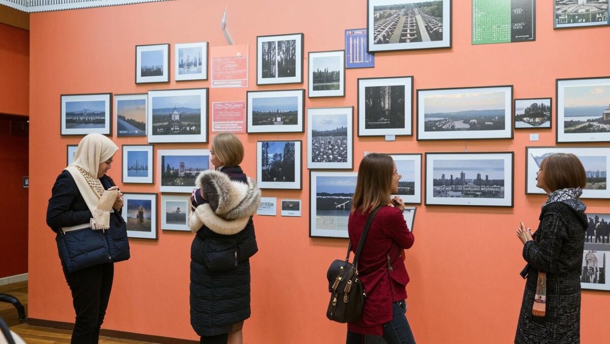 Красноярский край был создан решением президиума ВЦИК 7 декабря 1934 года.  Фото: Изображение сгенерировано нейросетью Kandinsky 3.1