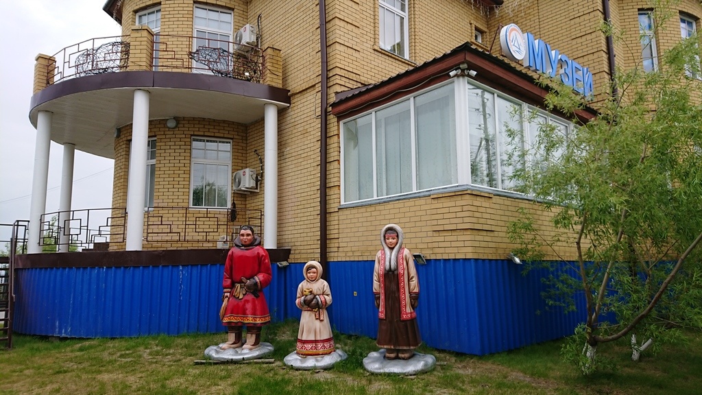 scale_1200