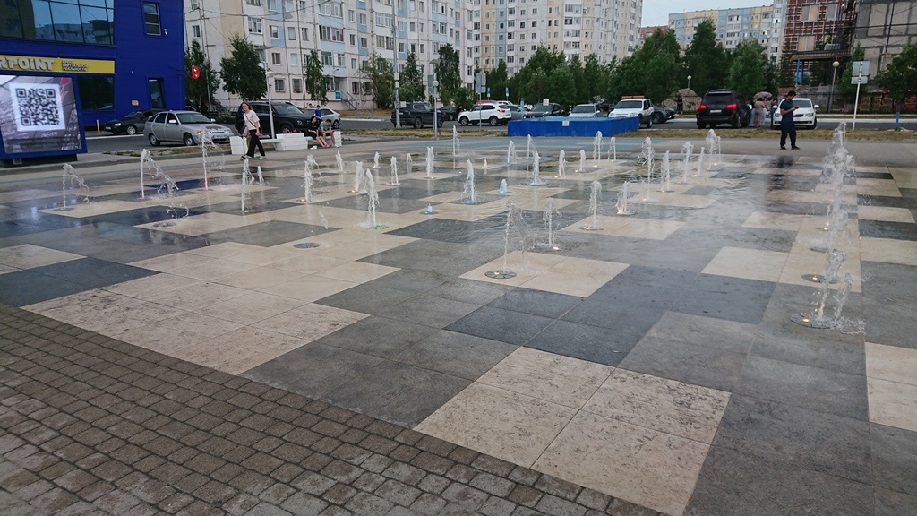 scale_1200