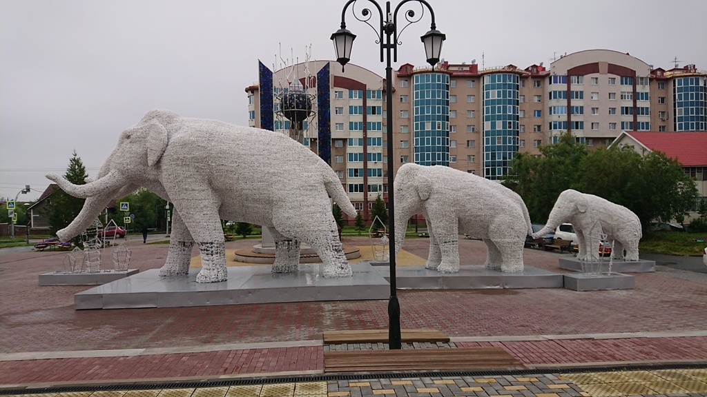 scale_1200
