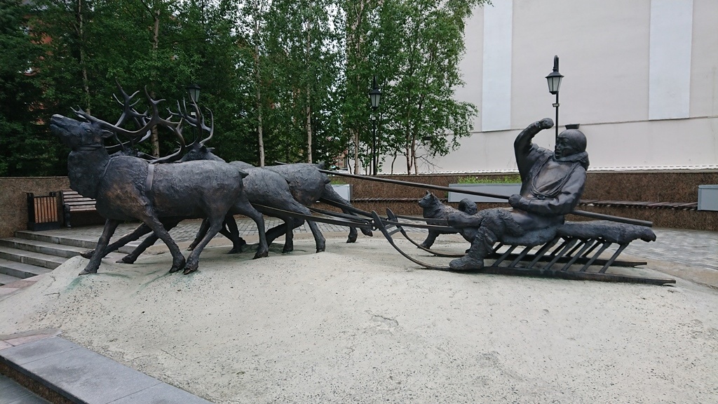 scale_1200