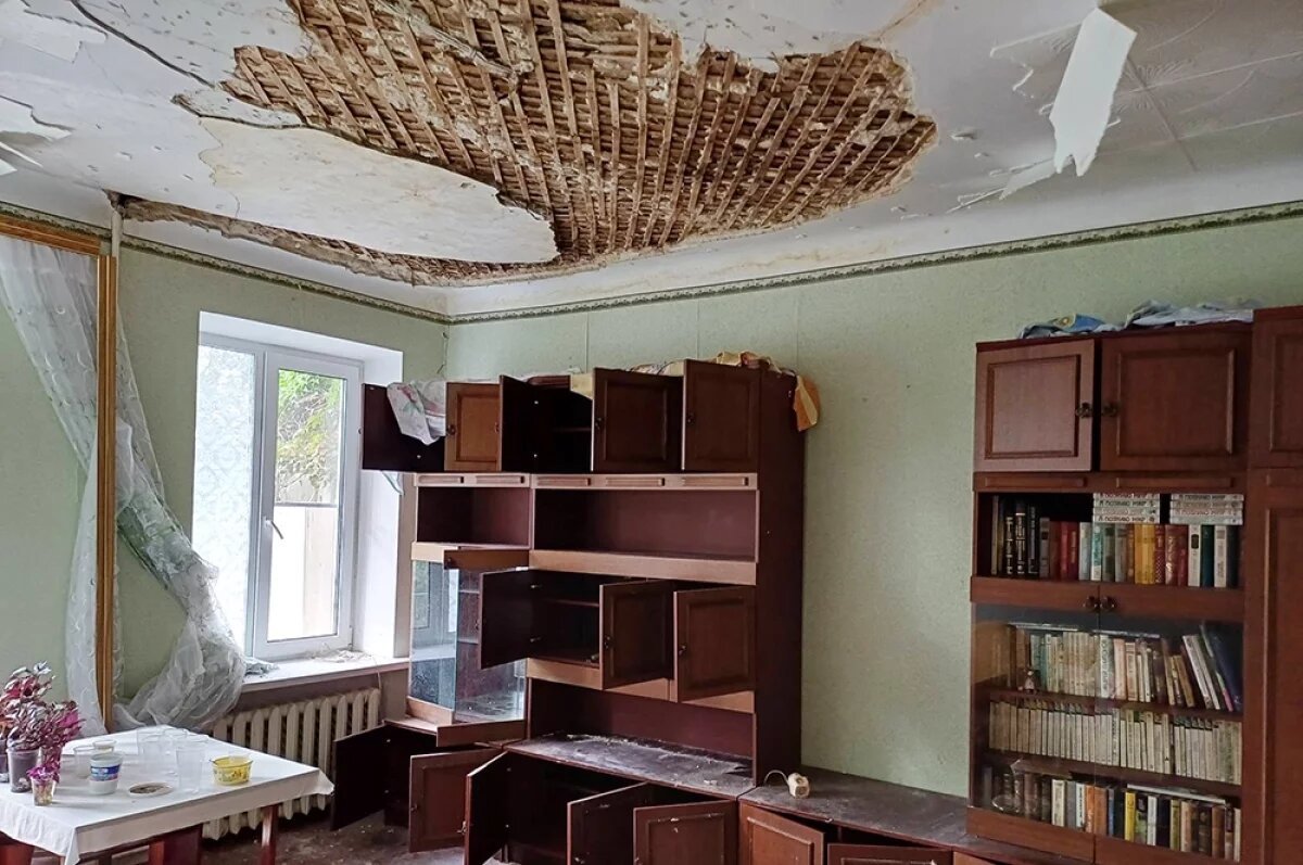    Вот такой потолок сейчас в квартирах дома по ул.Борьбы.
