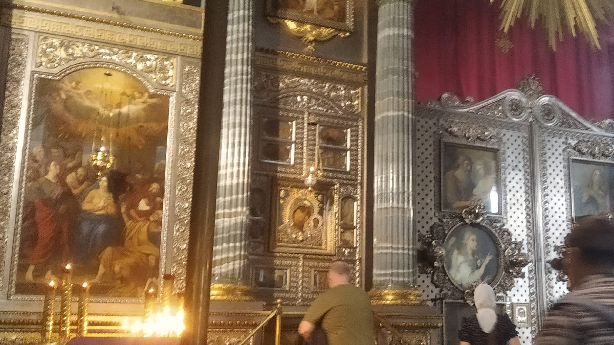 В Казанском соборе. Казанская икона Божьей матери. Фото автора