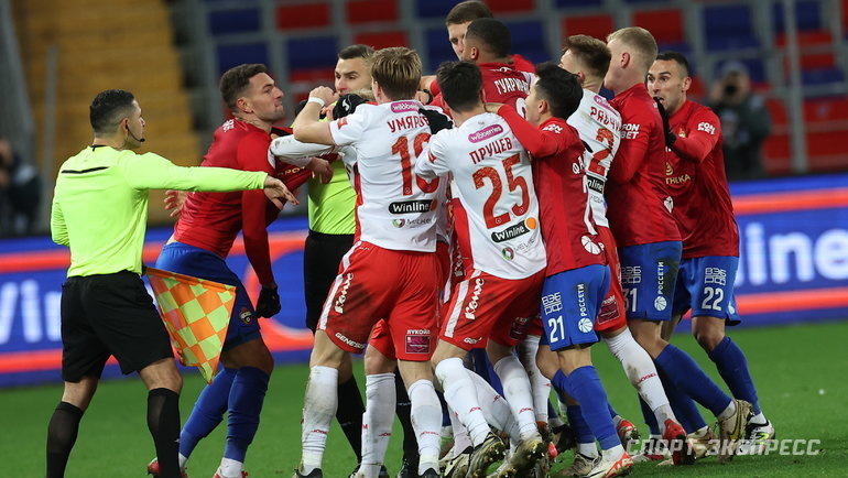    Драка в матче ЦСКА — «Спартак».Александр Федоров