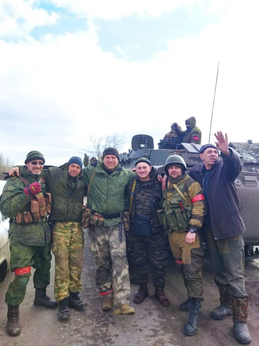 Первый слева "Док", "Цыган", "Моцарт", "Кипиш", "Замок"  и "Урий"