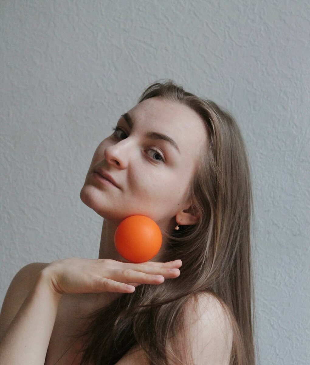 👋 Привет, друзья! Вы на канале фитнес-тренера и специалиста по коррекции осанки Исаковой Юлии, и сегодня поговорим про запрос номер один от девушек - живот. Обсудим что происходит при постоянном втягивании и как это влияет на тело ⬇️