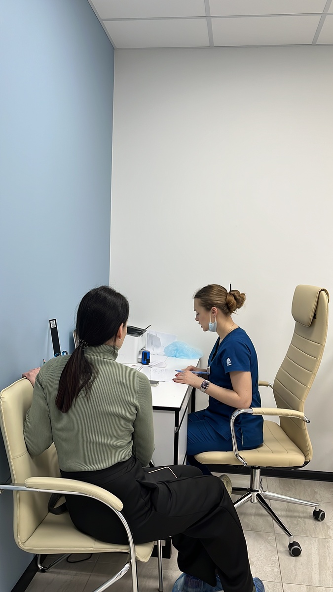 Пациентка на консультативном приеме у меня