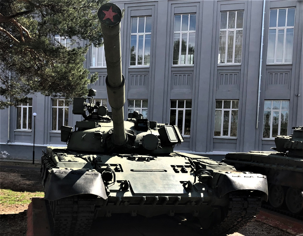 Т-80Б: ранний и основной серийный образец