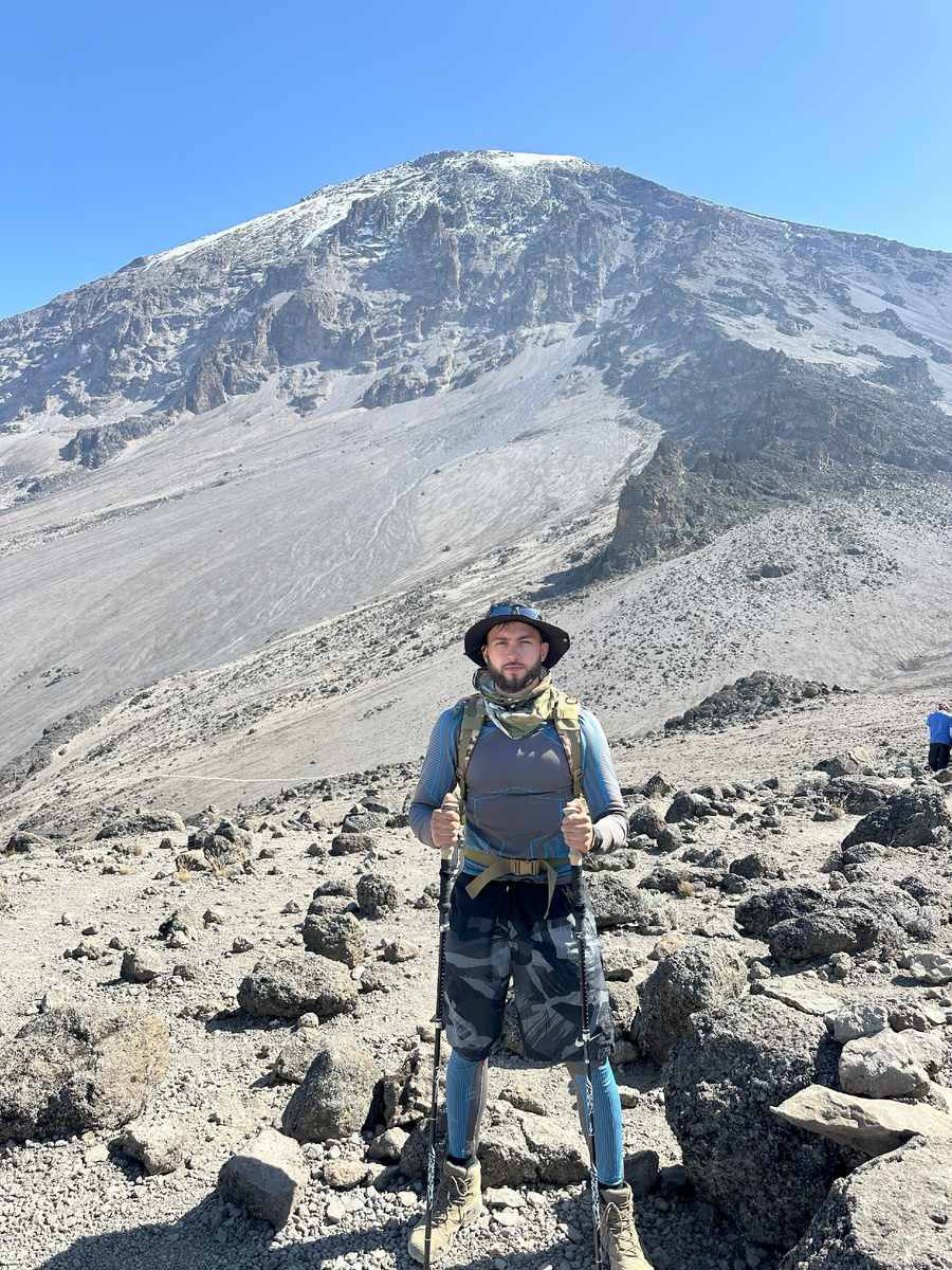 День 6 - В пути к штурмовому лагерю.