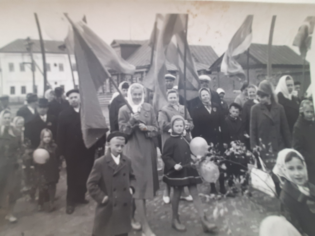 Ноябрьская демонстрация 1967 год. Из семейного архива.