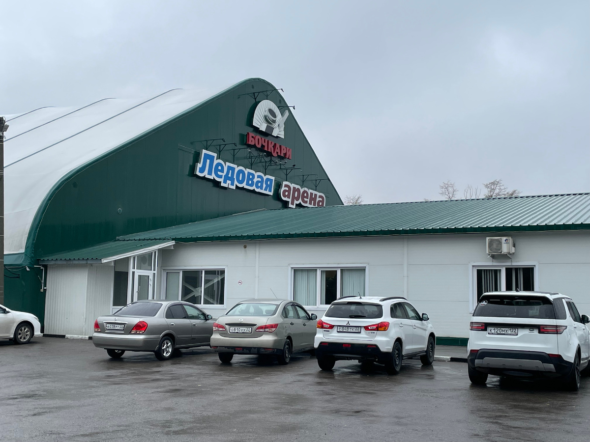 Ледовая арена в селе Бочкари. Фото Natalya Dolidenok