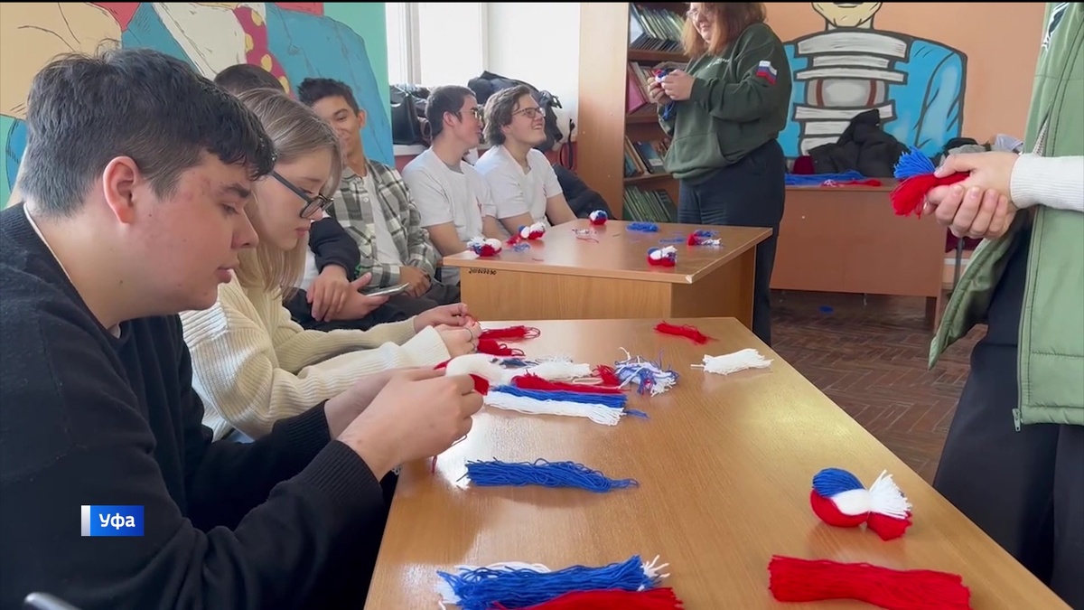    В Башкирии волонтёры подготовили бойцам СВО подарки