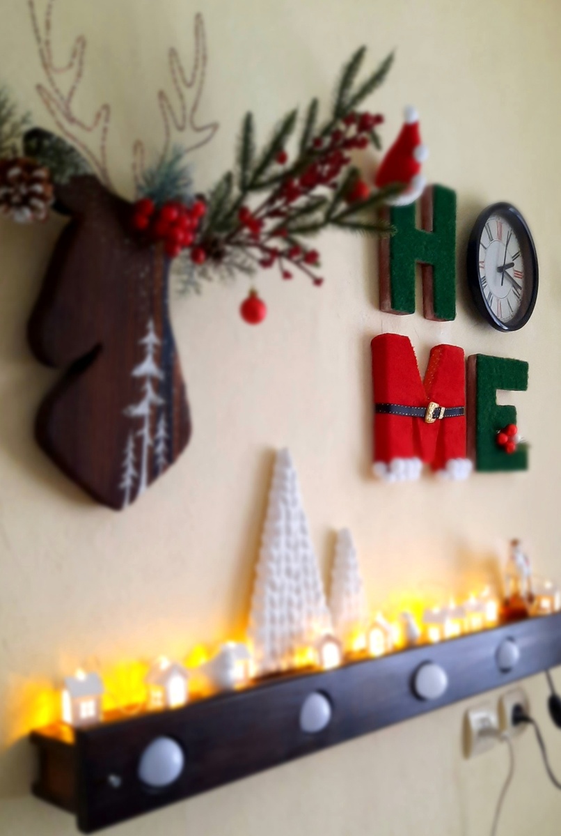 Праздничная стена. 