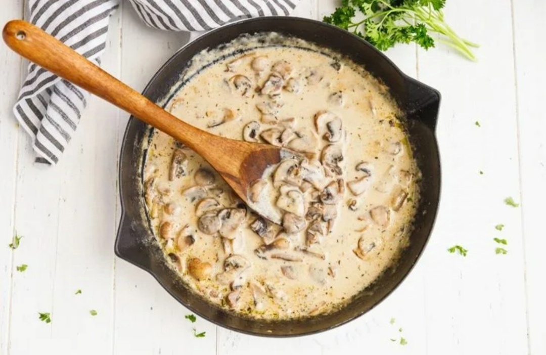 Соус грибной.