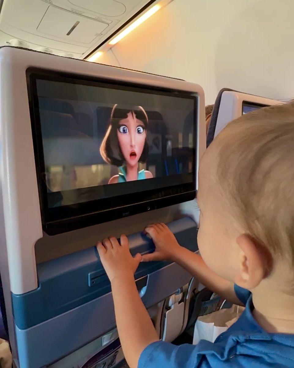 Фильмы и мультфильмы платные по подписке