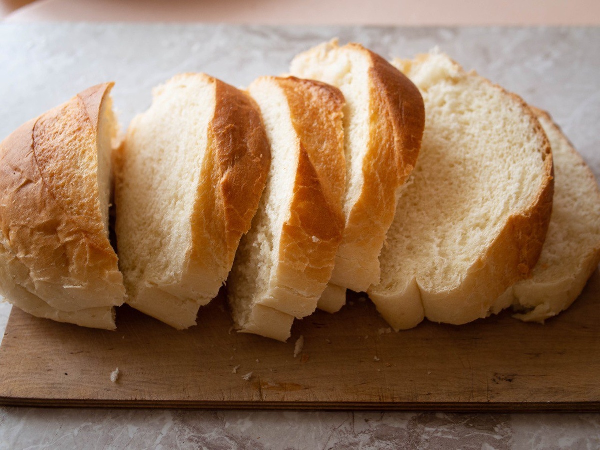 Французские тосты - отличная идея, чтобы использовать полежавший черствый хлеб. 