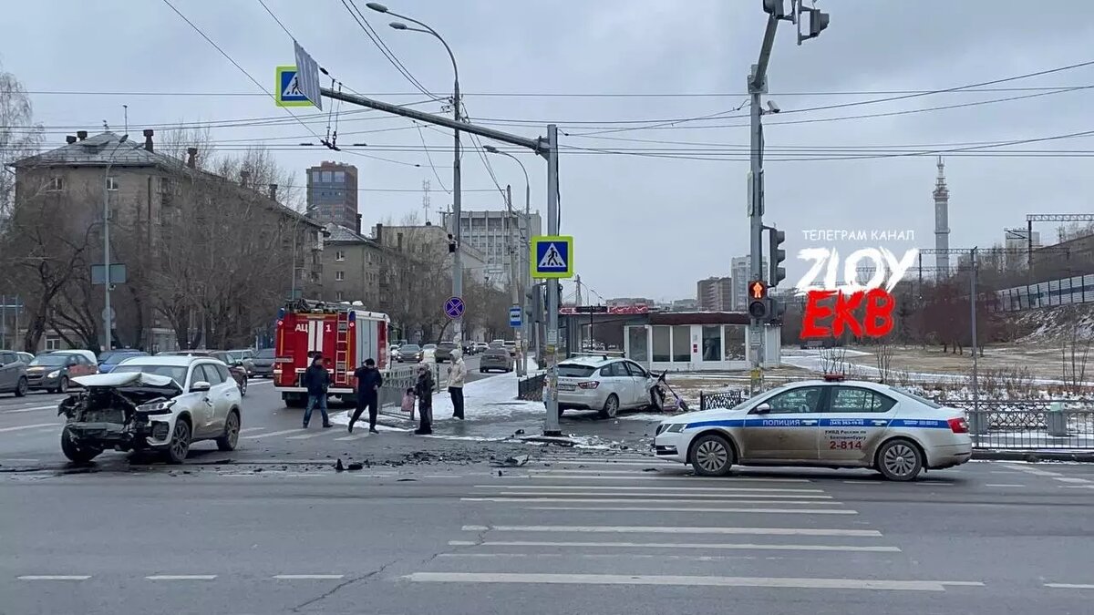     Источник: Telegram-канал «Злой Екатеринбург»