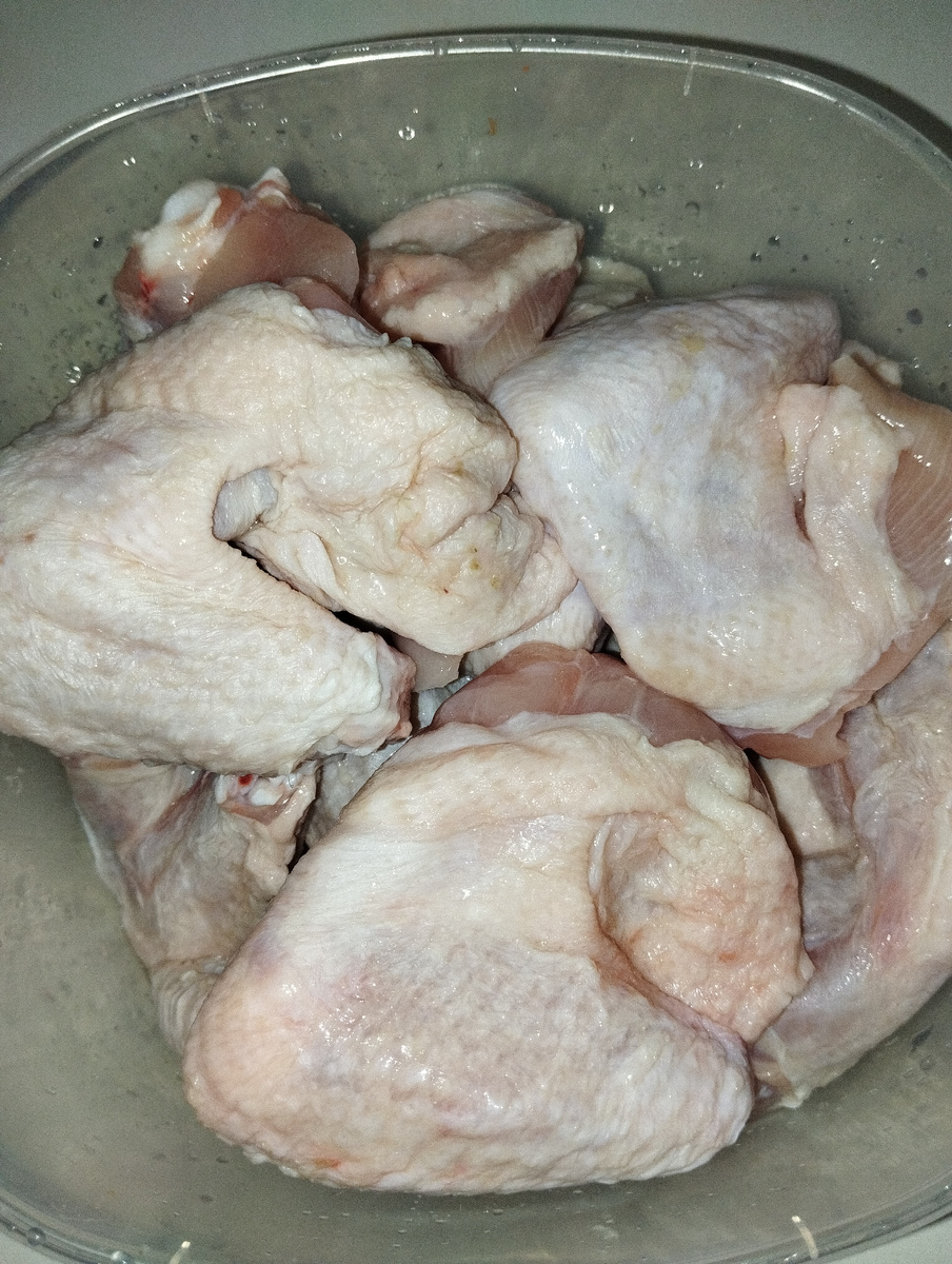 Добавляем соль, на это количество я взяла чайную ложку. 