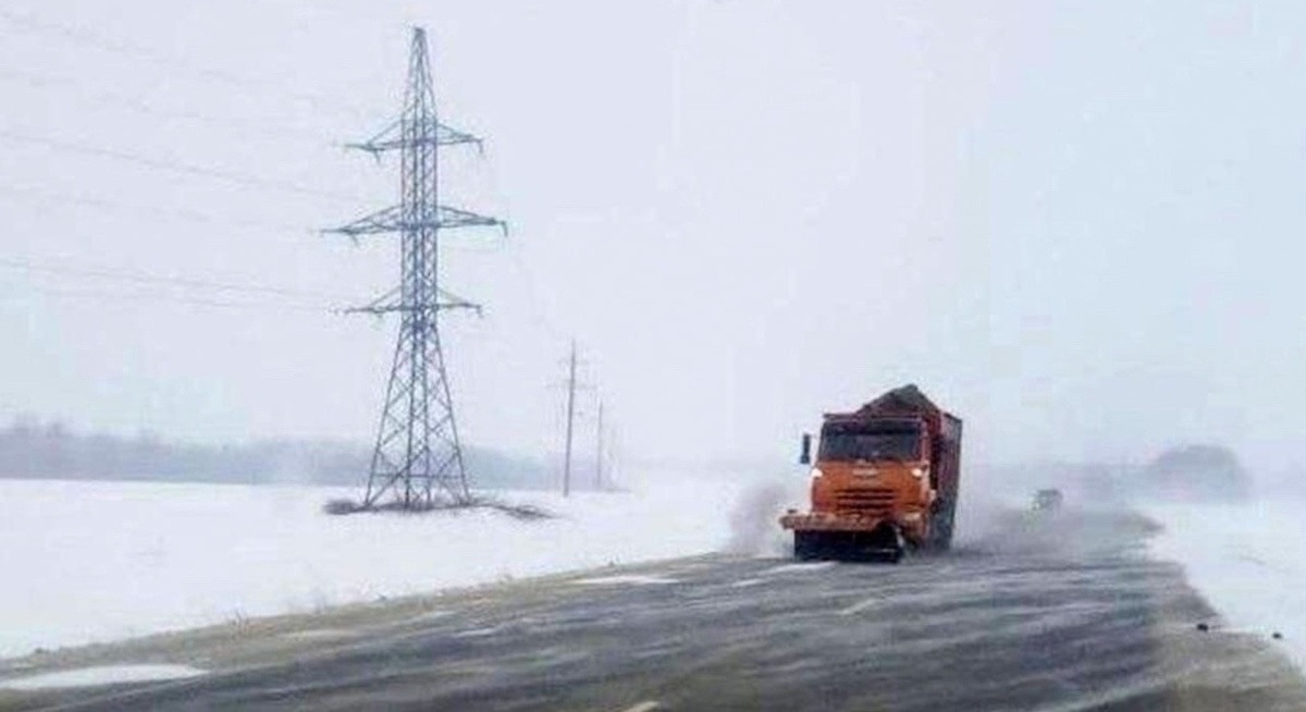    В Курской области приступили к зимнему содержанию дорог