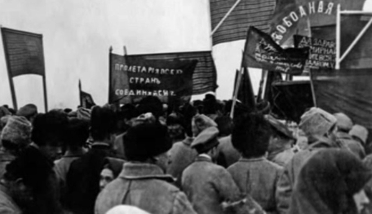    История циклична: народное единство в Курске сегодня