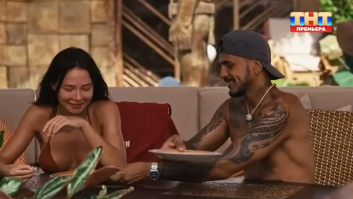 Лерчек и Натан. Фото: фото кадр шоу «Звезды в джунглях»